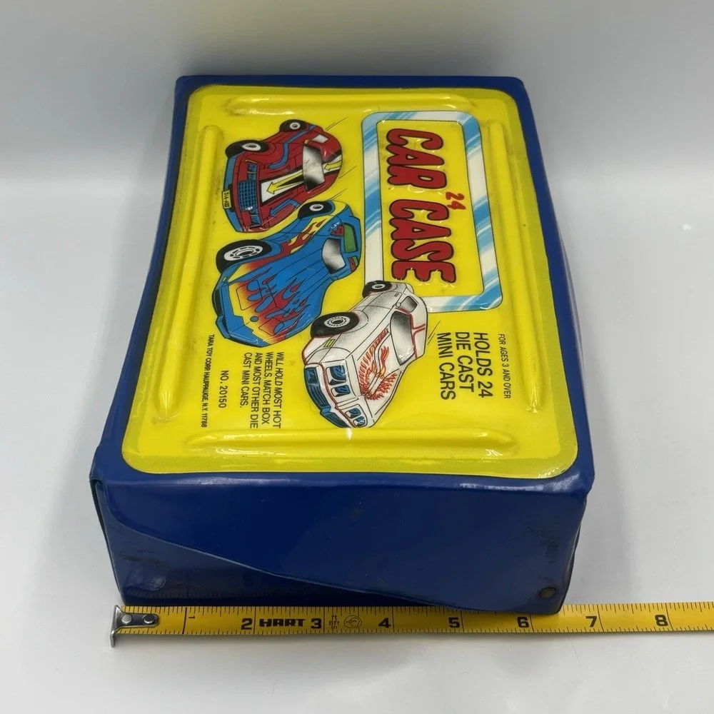 Vintage‎ 1987 Tara Toy Corp. 1:64 24 Car Case